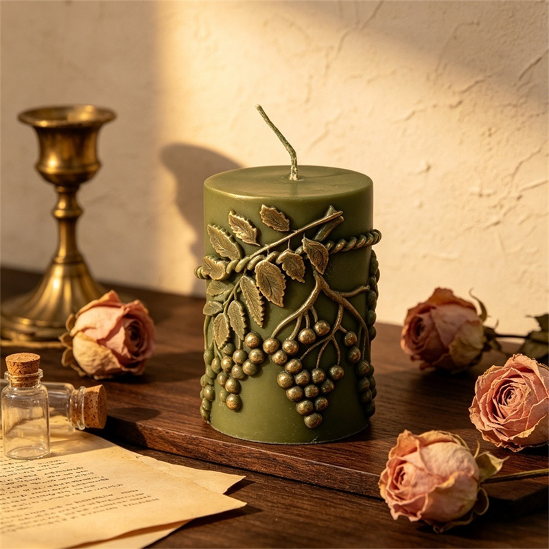 Candle Making Vinings - 素朴なレリーフベリー葉模様のつる状ブドウピラーキャンドルシリコンモールド、ベリー付き植物の葉、秋の収穫ギフト製作